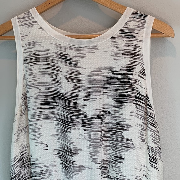 Vince Silk Sleeveless Jacquard Drawstring Dress, White Marble Size Large - Picture 5 of 15